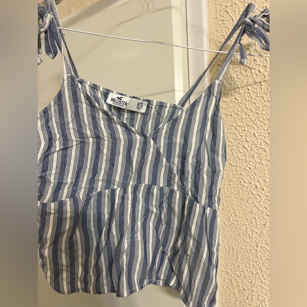 HOLLISTER TANK TOP
